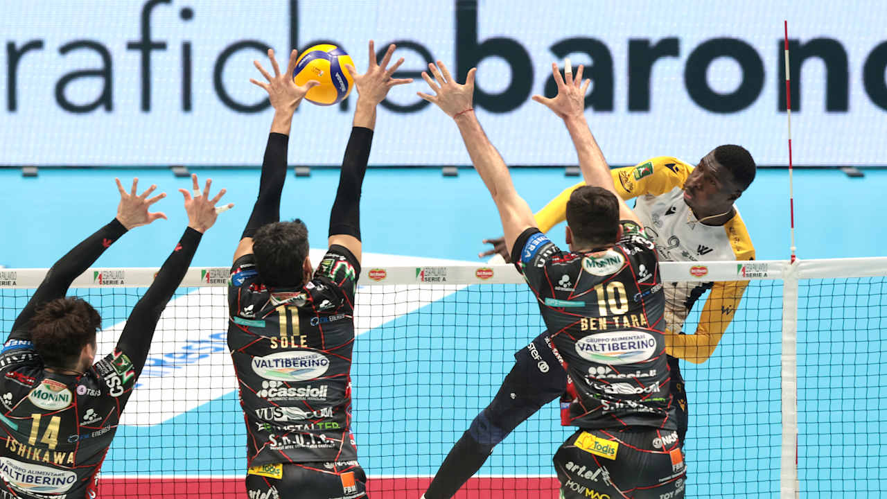 ¡Los favoritos han quedado eliminados! El Verona se enfrentará al Lube en la final de la Copa Italia