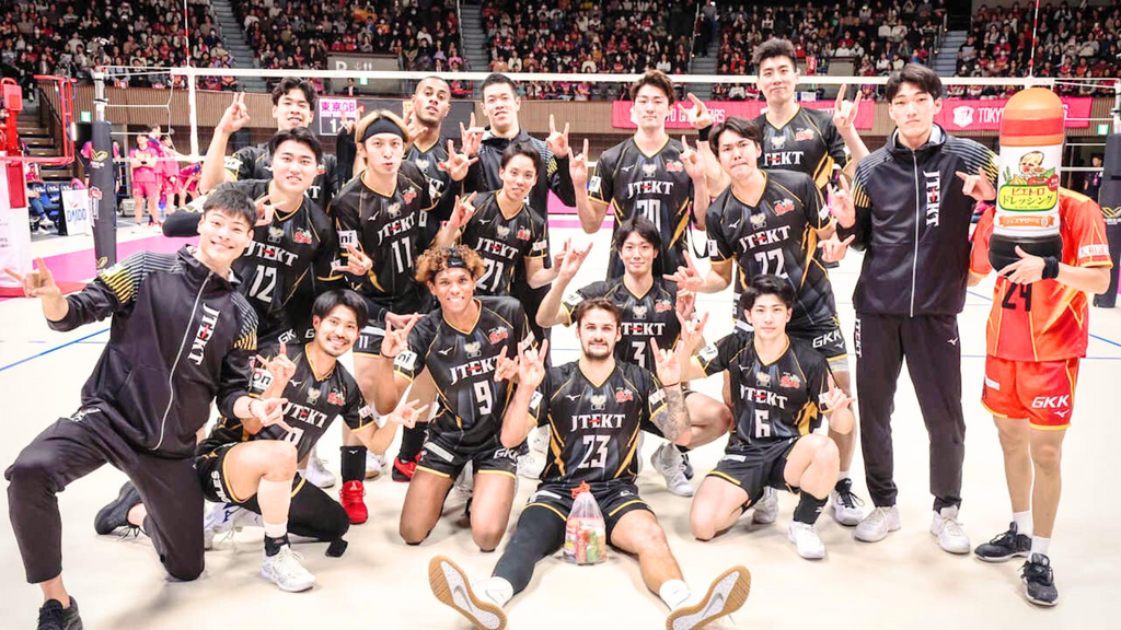 Kento Miyaura lleva a Aichi a dos victorias en cinco sets en Tokio