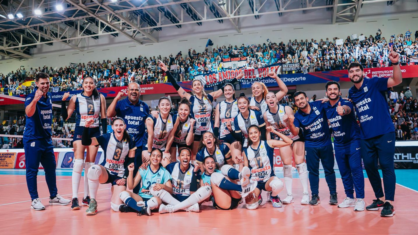 ¡TRIUNFO ÍNTIMO!. Alianza Lima venció 3-0 a Regatas Lima en la primera final de la Liga Peruana de Vóley