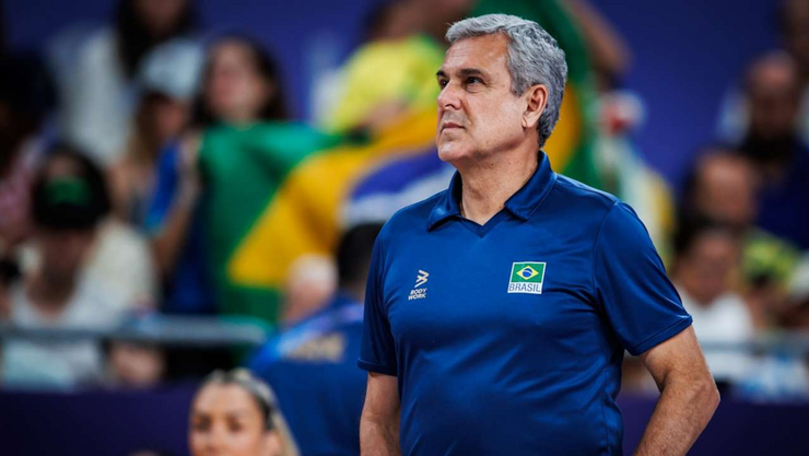 Rumores sobre la renuncia de Ze Roberto