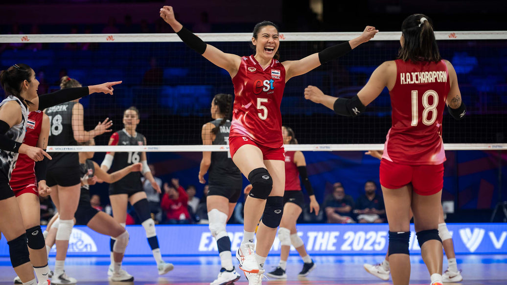 Tailandia sobrevive ante Canadá y sigue en la élite