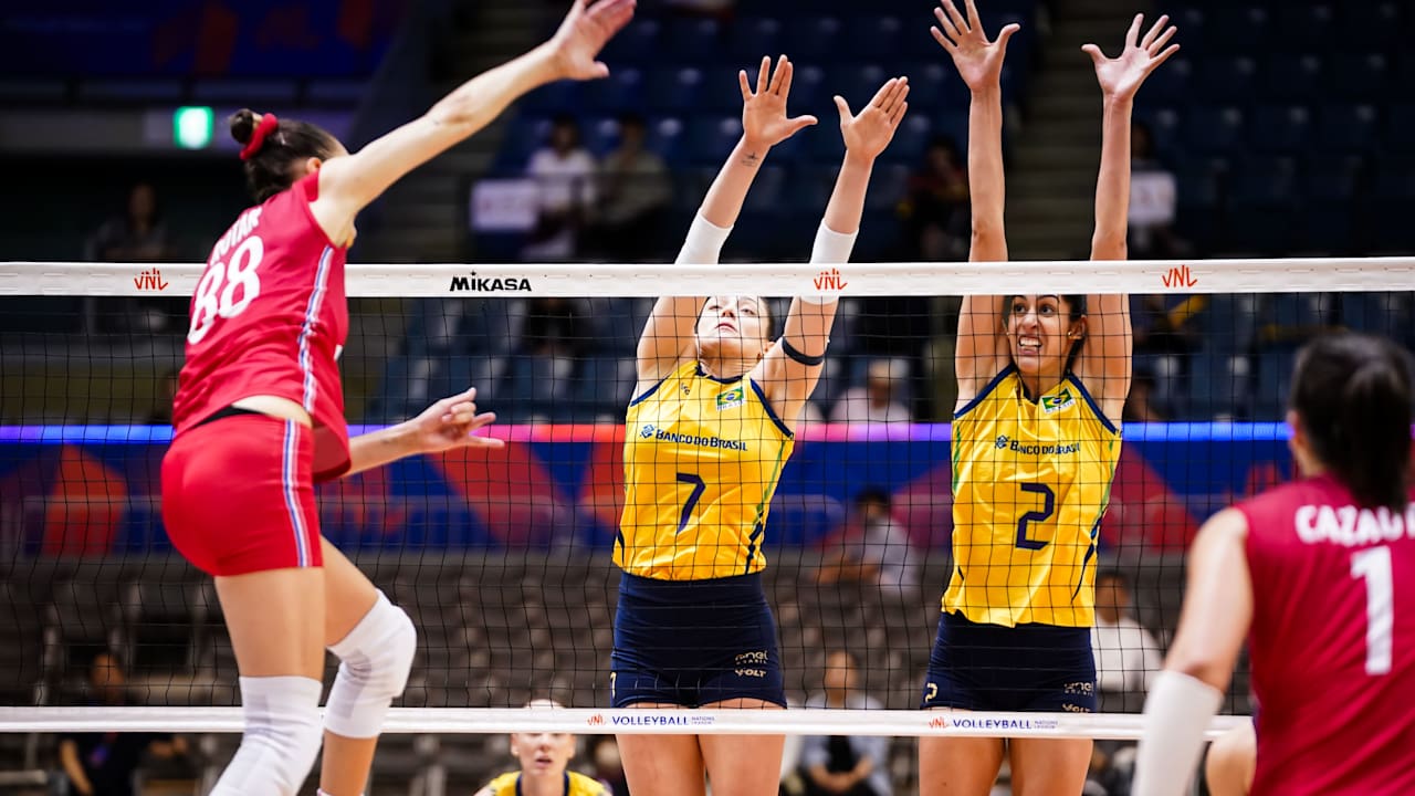 Brasil superó a Francia en un infartante encuentro de cinco sets