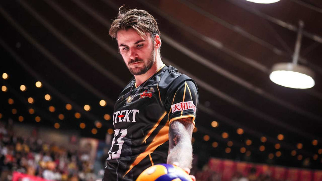 DeFalco impulsa a Aichi a la victoria en cinco sets en Osaka Bluteon